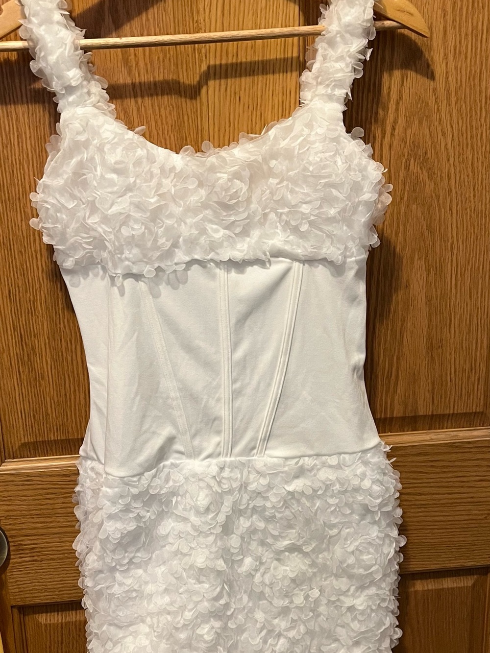 White Floral Appliqué Mini Dress - Feminine Sleeveless Design